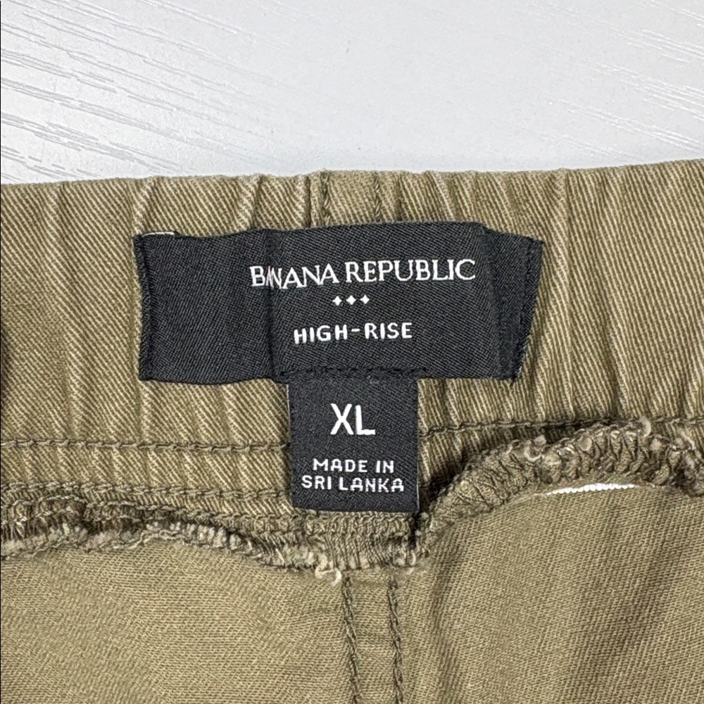 Banana Republic High Rise Utility Relaxed Chino Shorts Olive Green XL - Picture 6 of 7